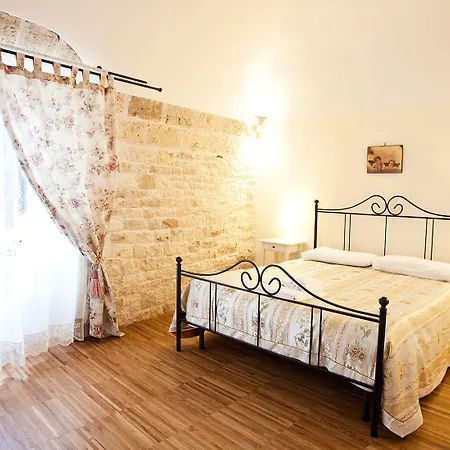 Maria Chiara 3* Toritto