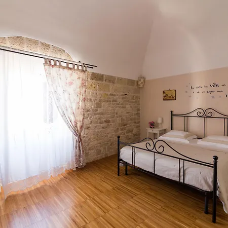 Maria Chiara Bed and Breakfast 3*